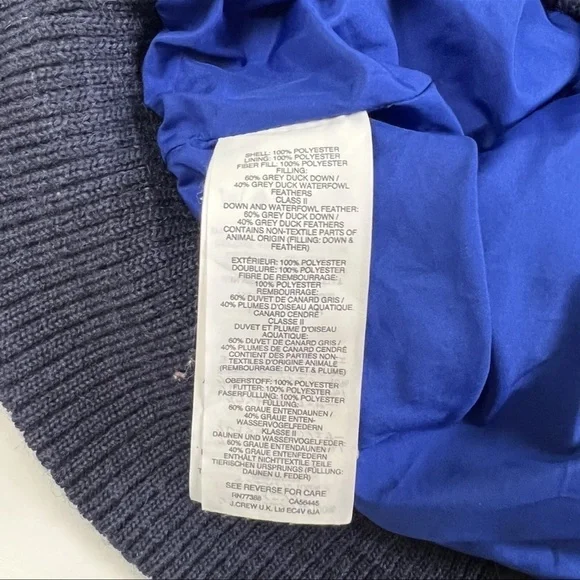 J Crew tartan puffer vest with detachable Hood - Picture 6 of 8